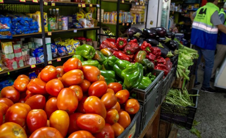 la-mesa-de-los-argentinos:-la-impresionante-brecha-de-precio-que-hay-entre-una-dieta-de-estandar-y-comer-sano