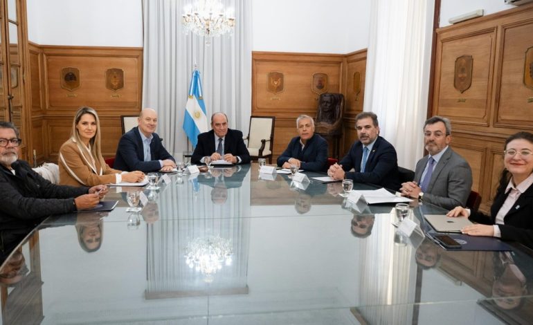 javier-milei-y-sus-medidas,-en-vivo:-se-reune-el-consejo-de-mayo-encabezado-por-guillermo-francos