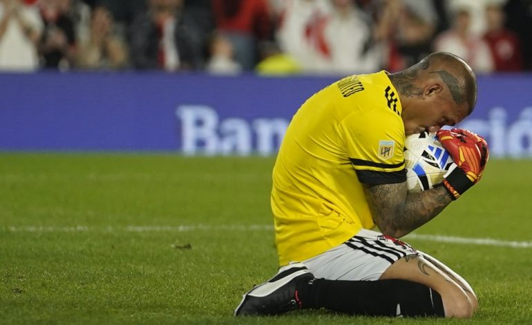 asi-estan-las-tablas-de-la-liga-profesional-en-el-cierre-de-la-fecha-10-del-clausura:-los-que-ingresan-a-los-playoffs-y-a-las-copas-y-los-que-luchan-contra-el-descenso
