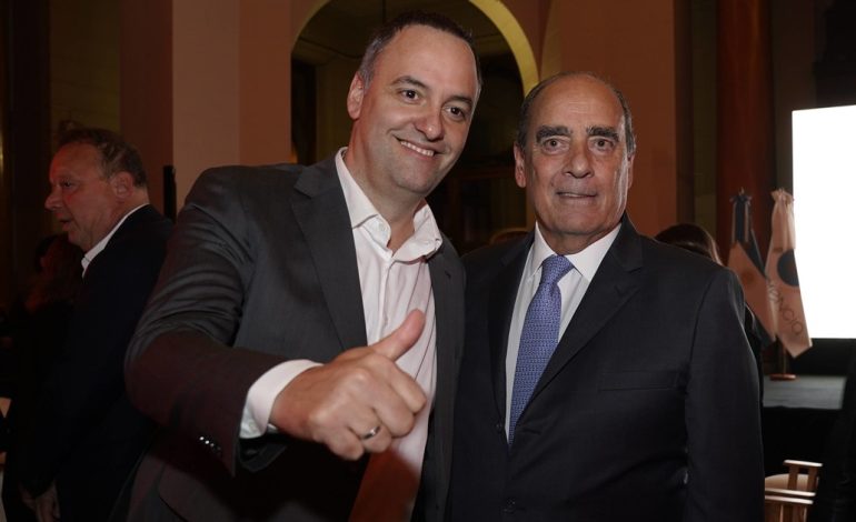 renunciaron-guillermo-francos-y-lisandro-catalan:-el-presidente-nombro-a-manuel-adorni-jefe-de-gabinete