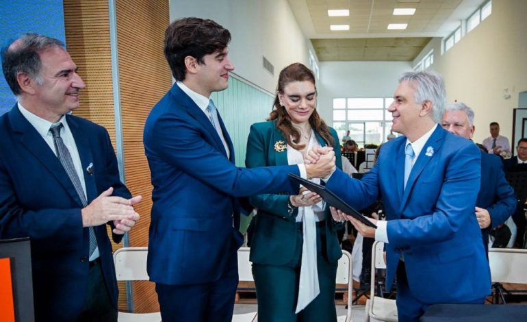  LLARYORA DESARROLLARÁ UNA INTENSA AGENDA EN EL SUR PROVINCIAL.
