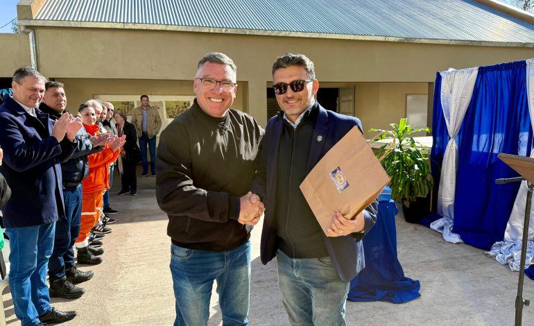 S.M.LASPIUR: QUEDÓ INAUGURADA LA REFACCIÓN INTEGRAL DE LOS BAÑOS DE LA ESCUELA PRIMARIA.