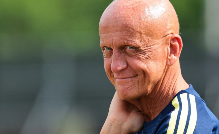 la-seleccion-argentina-recibe-la-charla-con-los-jefes-de-arbitros-de-la-fifa-antes-del-mundial-2026:-todas-las-nuevas-reglas-del-futbol