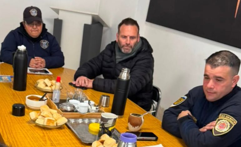 LA PLAYOSA REFUERZA LA COORDINACIÓN EN MATERIA DE SEGURIDAD.